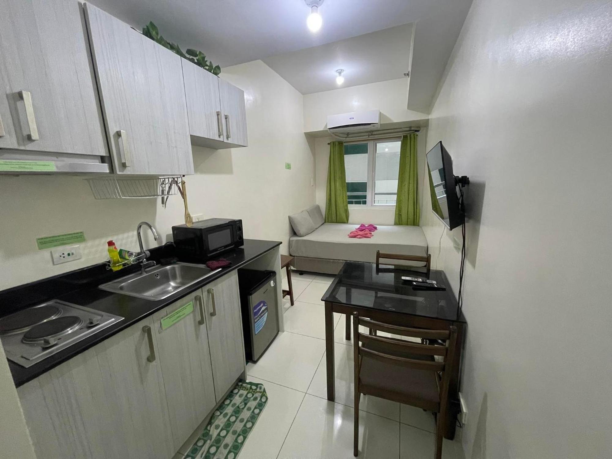 Green Residences Staycation By Pbyy Manila Exterior photo